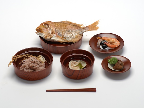 漆塗りのお食い初めセット