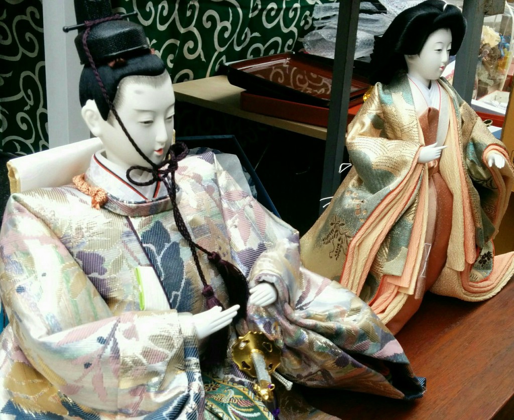 骨董市の雛人形