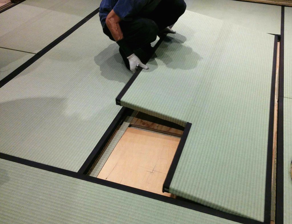 畳を入れる