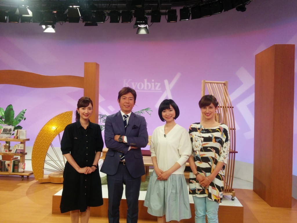 京bizX出演者集合写真