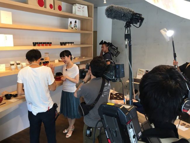 8月22日 テレビ東京系列 ガイアの夜明け にて 0から6歳の伝統ブランドaeru をご紹介いただきました 株式会社和える Aeru 日本の伝統を次世代につなぐ