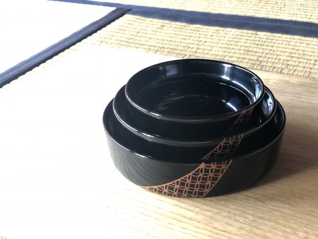 こぼしにくい器 蒔絵